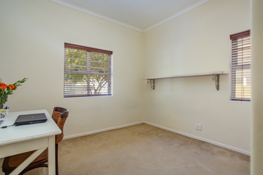 To Let 3 Bedroom Property for Rent in Boschenmeer Golf Country Estate Western Cape